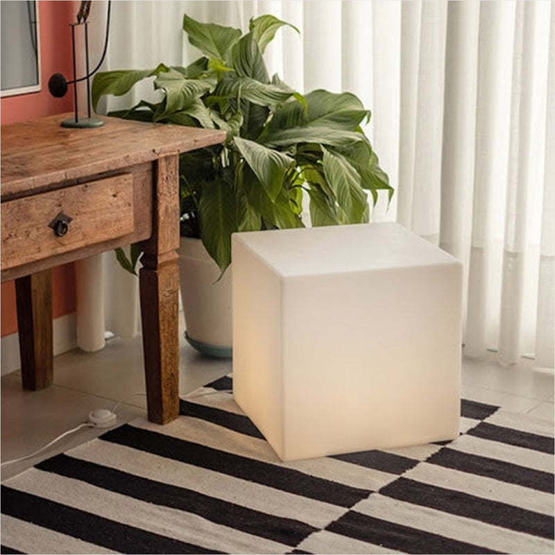 Cubo Mágico LED Assento Bivolt Polietileno